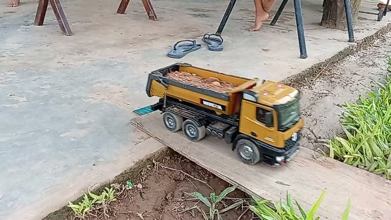 Aterramento do tubo com volvo L260H