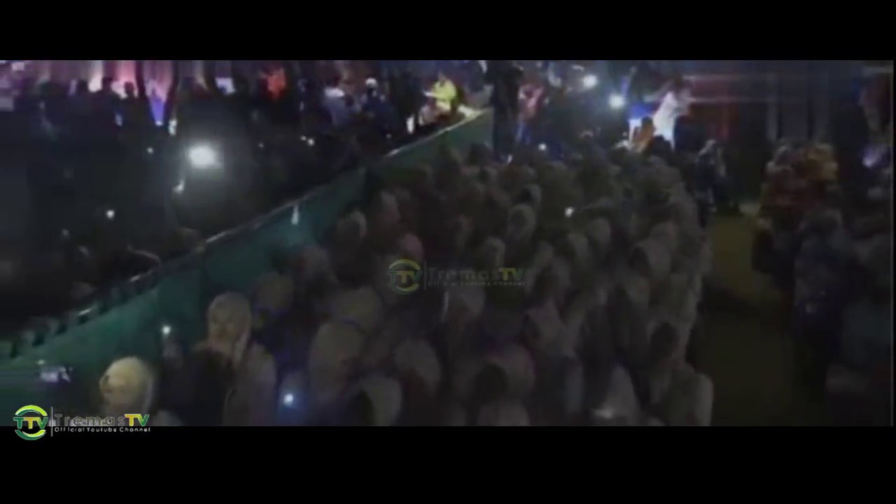 Kemeriahan nyanyian lagu MAN ANA pada acara haflah diPondok Tremas.