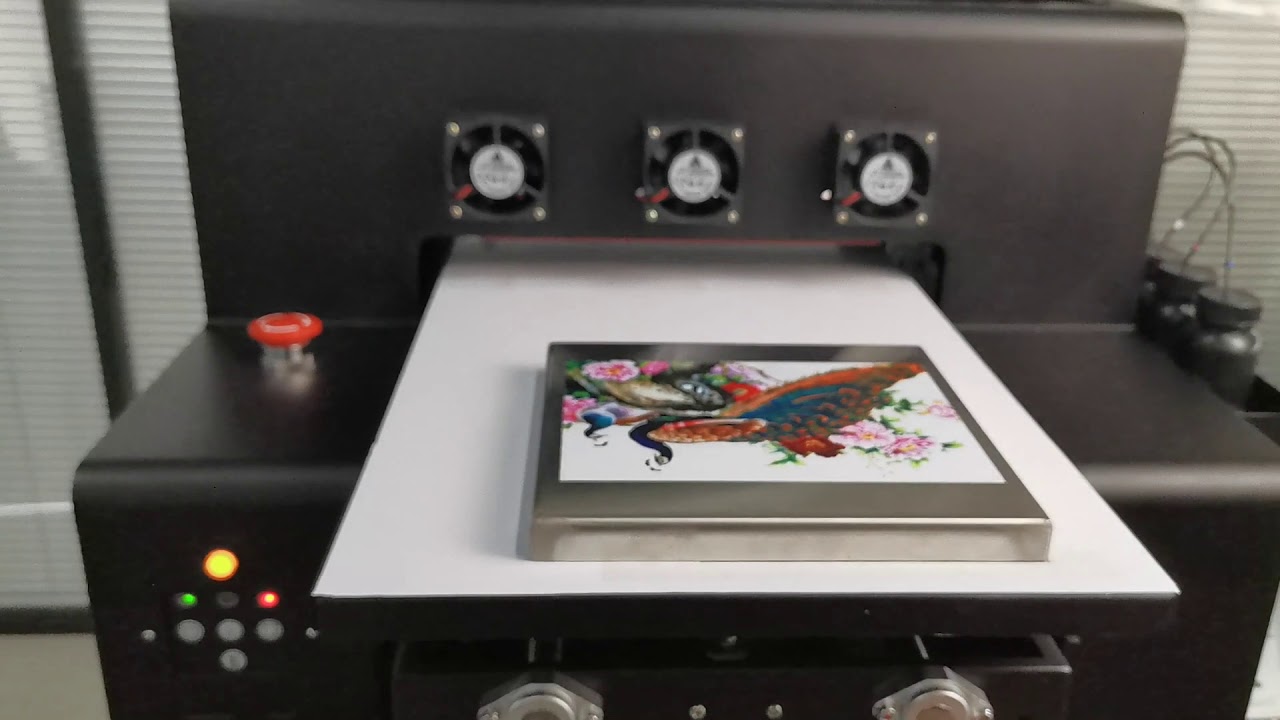 Spot UV Printing on Metal UV Varnish Printer