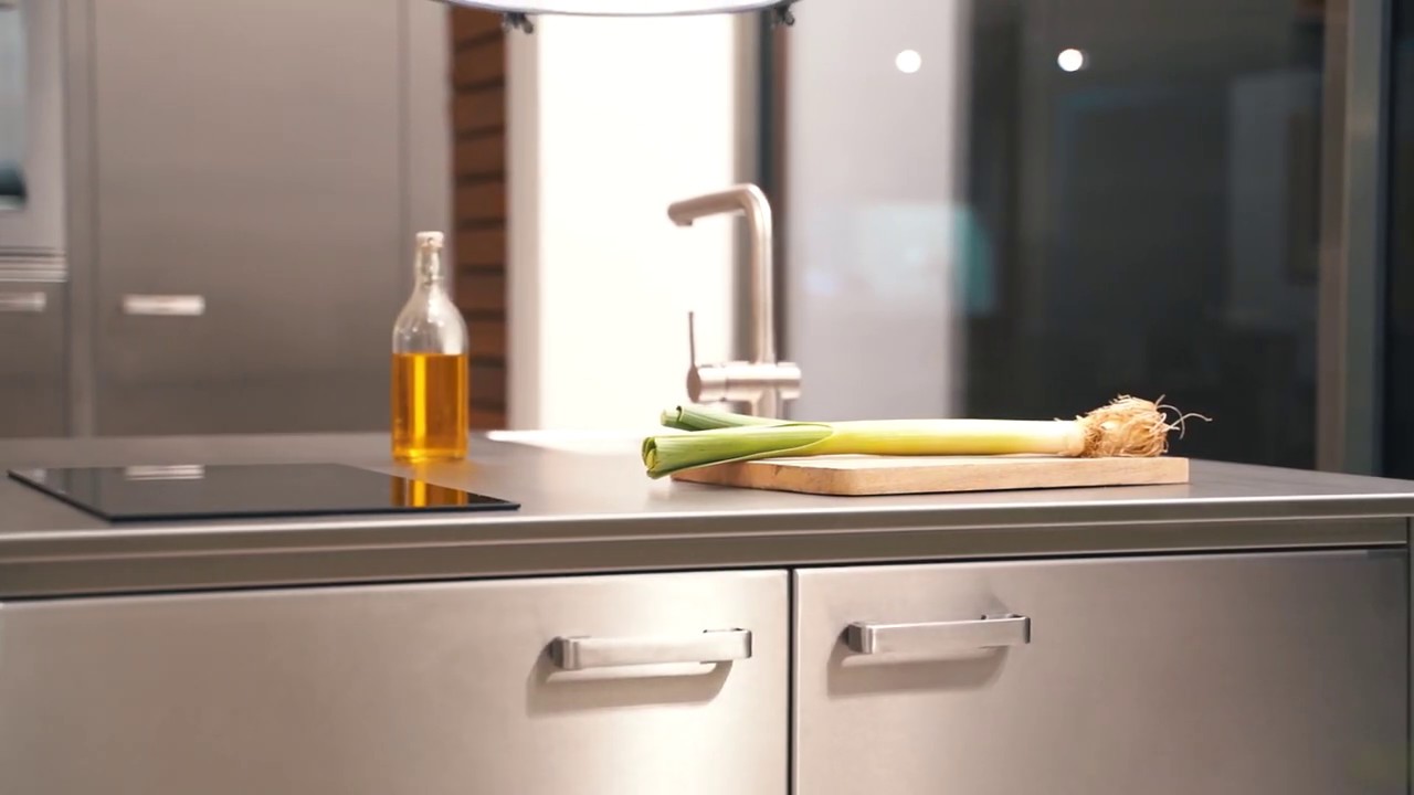 Cucine in Acciaio Lgtek: la cucina in acciaio che si adatta agli spazi