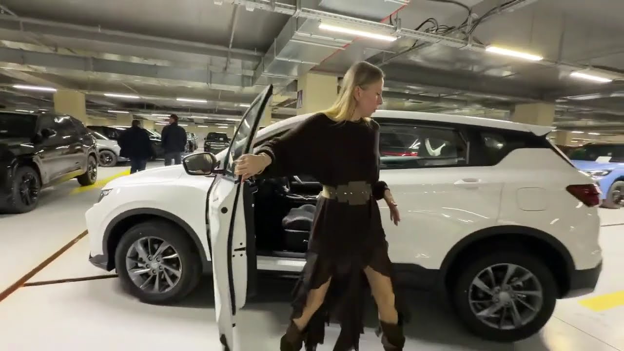 Geely Coolray дешевле Весты. Лиса рулит