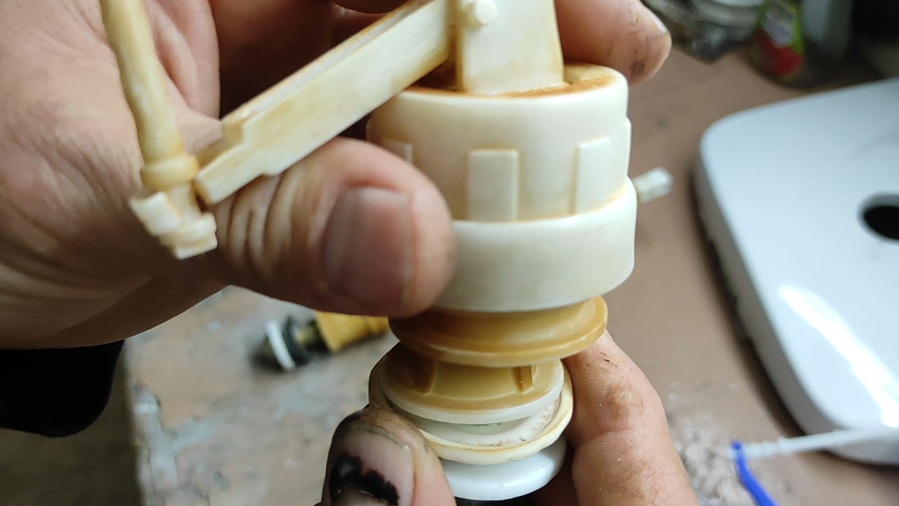 KLOZET İÇ TAKIM ŞAMANDIRASININ TAMİRİ VE MONTAJININ YAPILIŞI