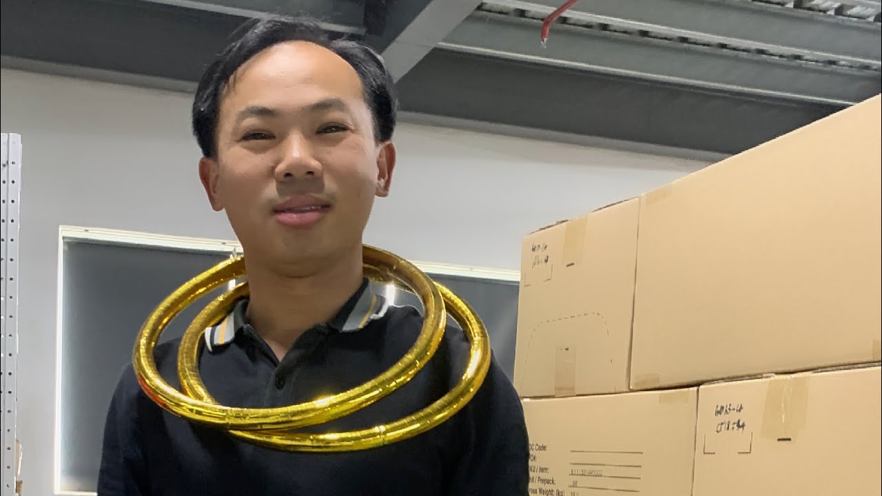 Cứ vui lên bạn nhé