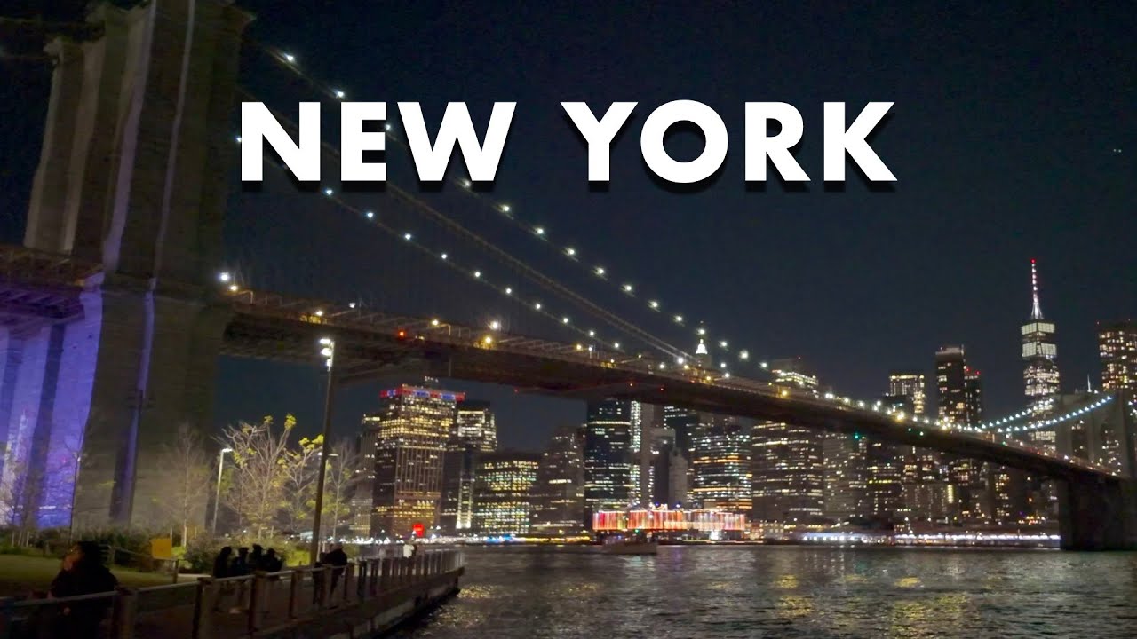 New York at Night - The Brooklyn Bridge to Lower Manhattan