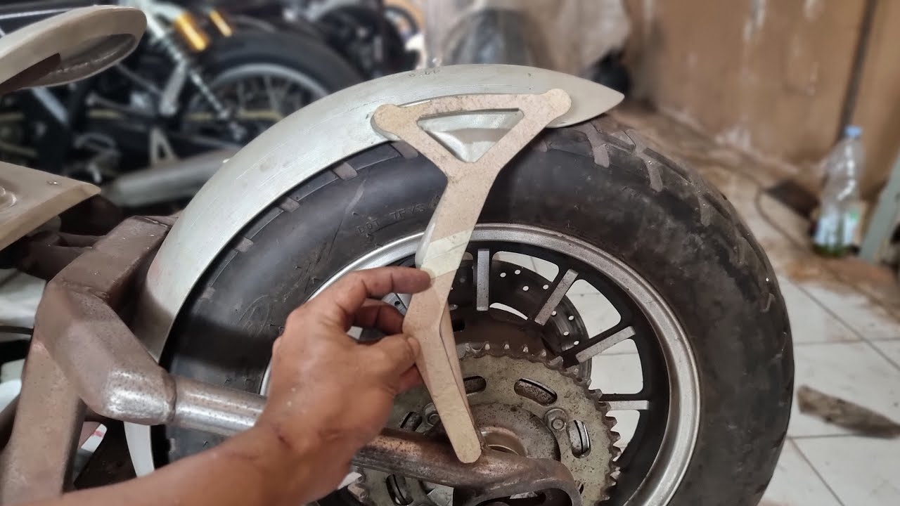 Now you can find out how to make a striped fender support easily from aluminum