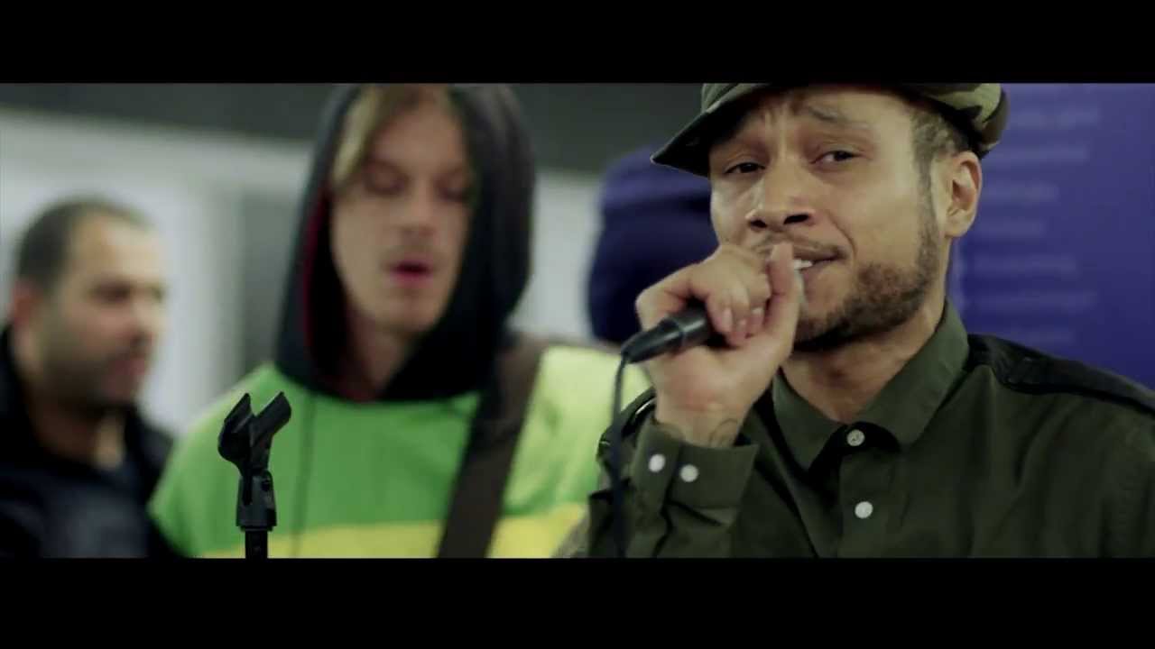 Amsie Brown - Min Kvinna (Official Video) #rödnovember