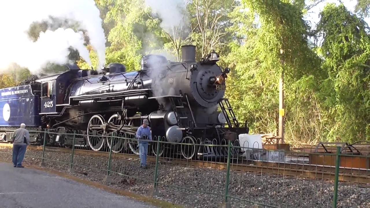 Reading & Northern #425 Steam Autumn Leaf Excursion 10/15