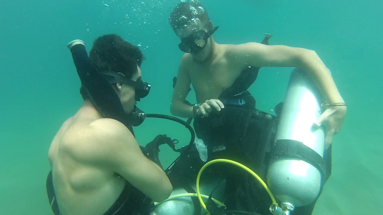 Divemaster Equipment Exchange Test - Andrew & Ludo