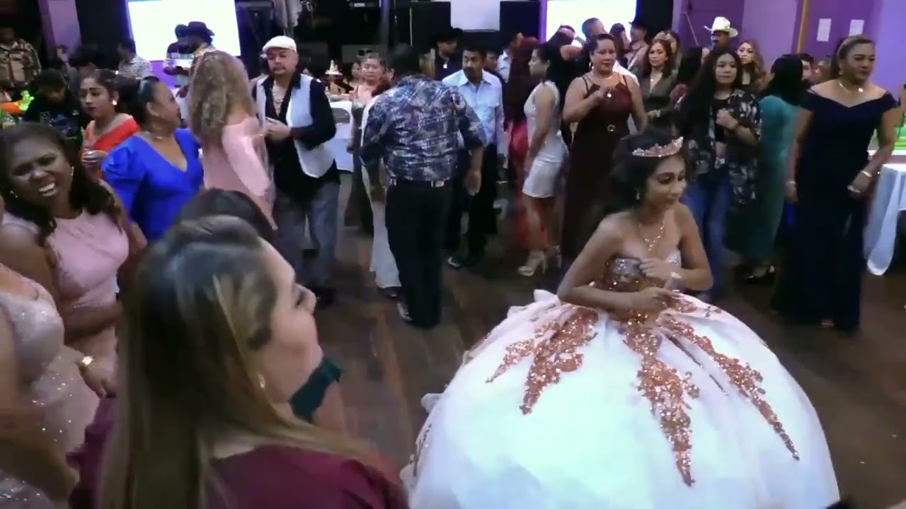 Lo Mejor de los 15 de Naydeli olea