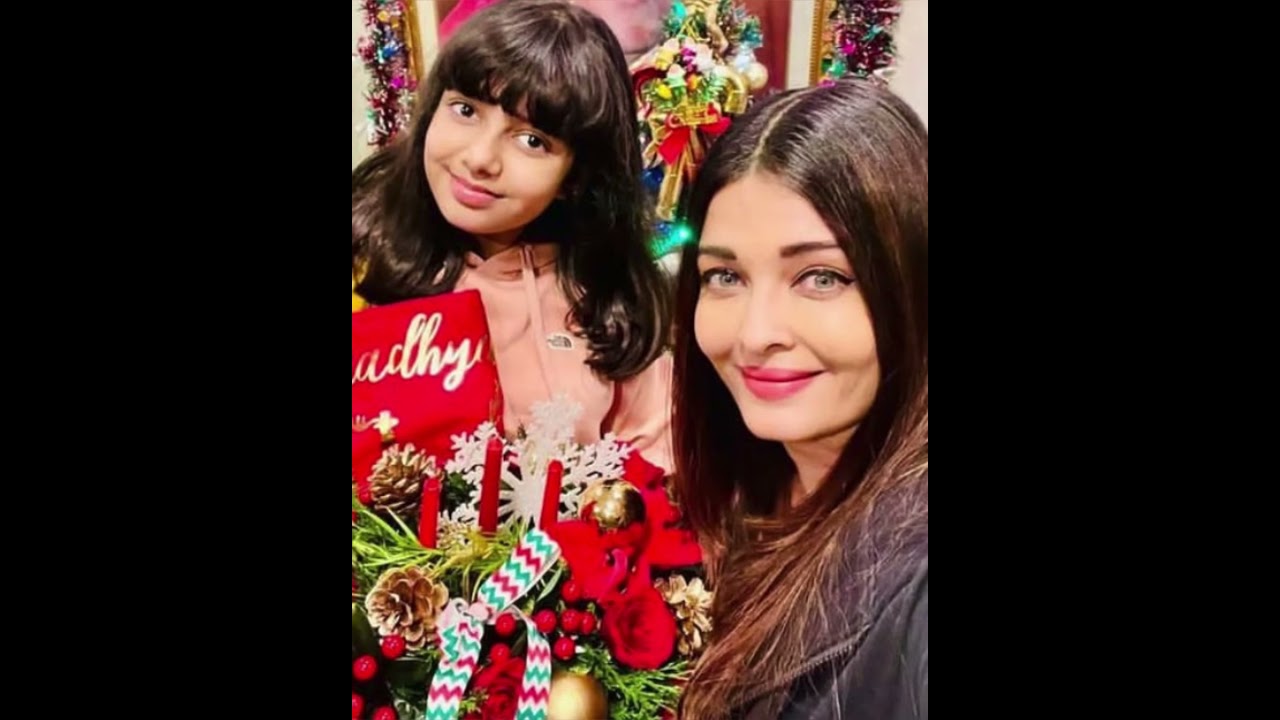 Actor & Actress Celebrate Christmas 2022