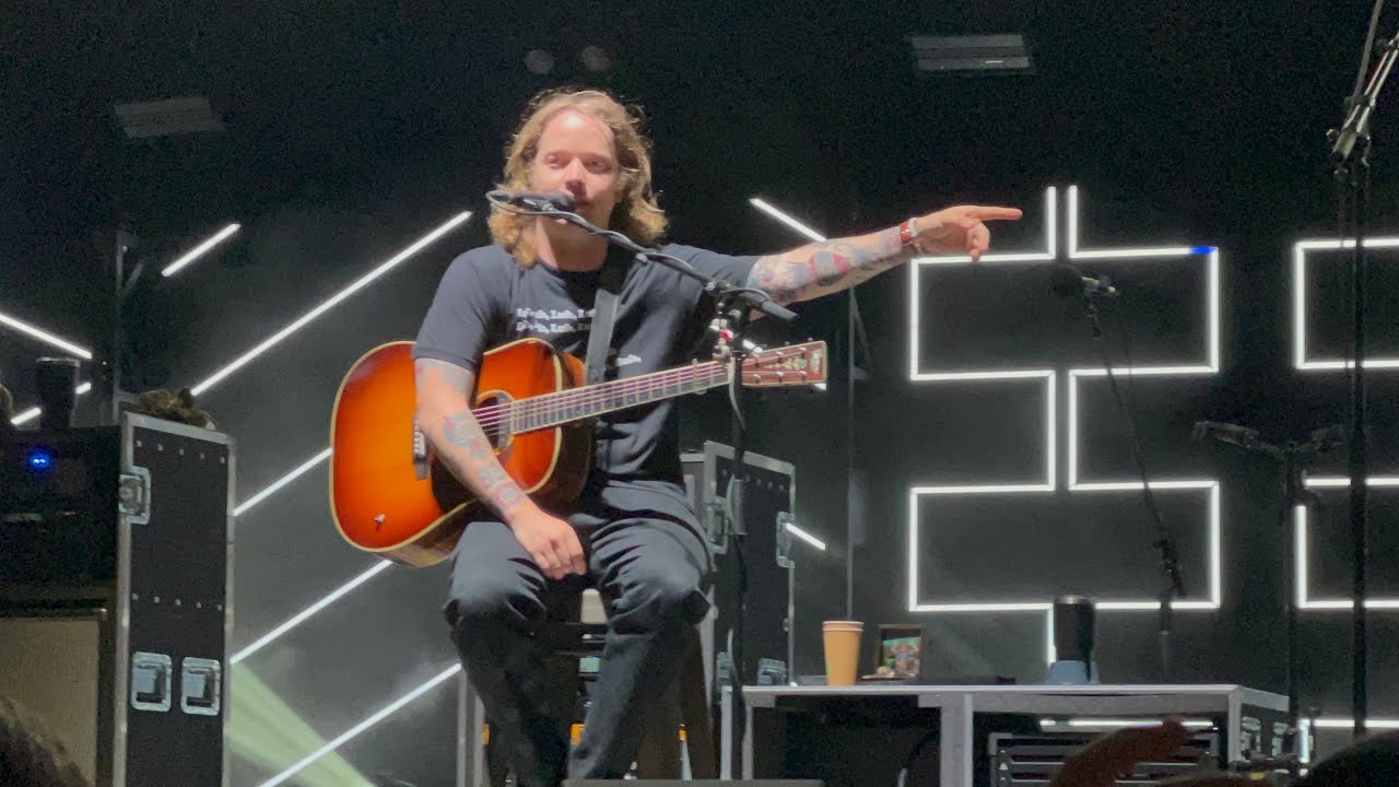 Billy Strings Full Solo Set!! 7/30/22 Indianapolis. Skipped Set Break!!    Song list in the notes