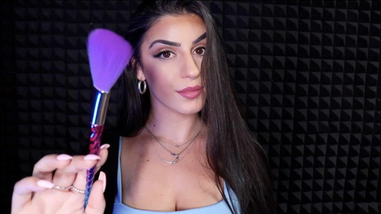 ASMR |~ Mic ~ Scratching & Brushing ( Close Whispers, Face Touching)