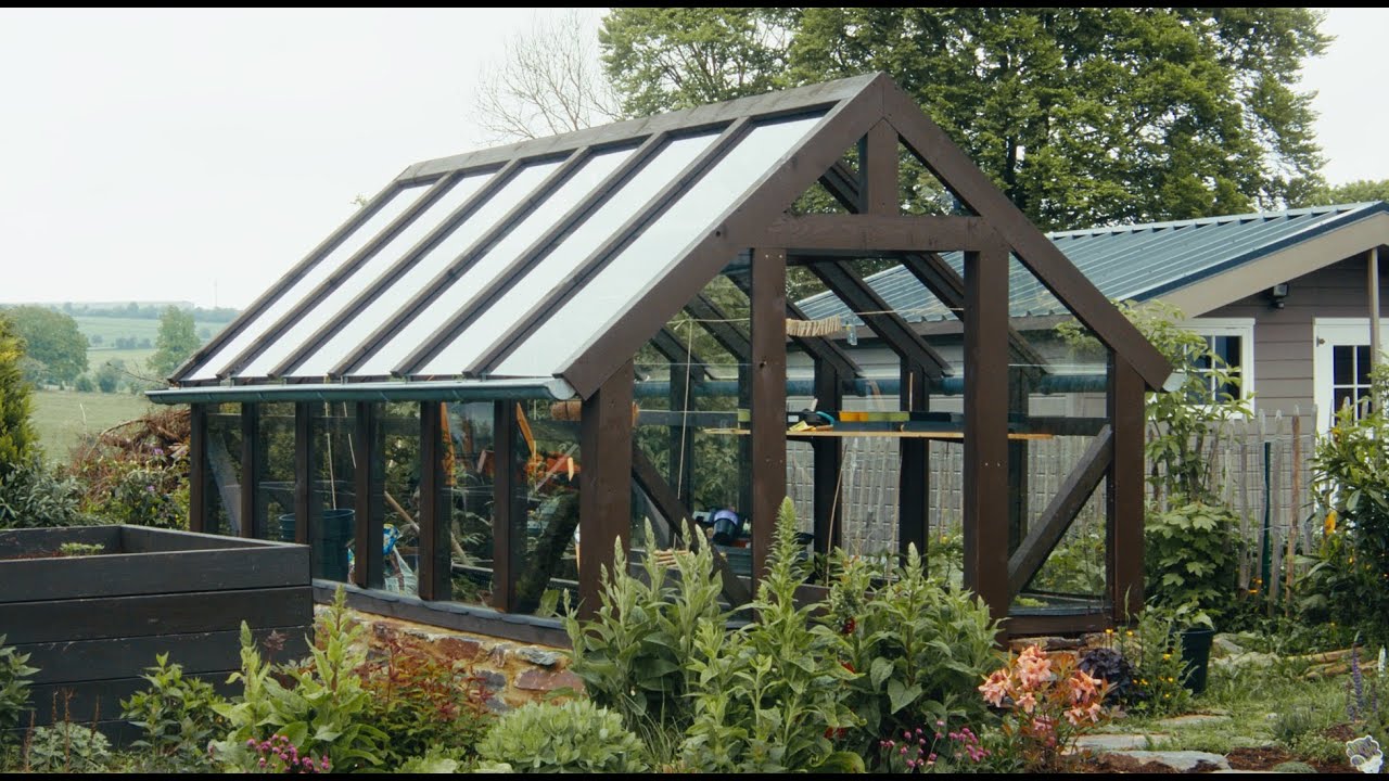 EP07 - The Greenhouse Build - Work Continues after a Long Winter