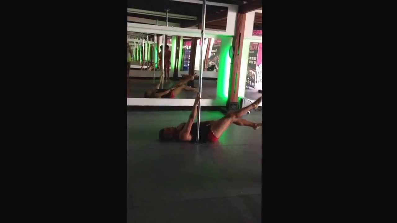 Felipe delgado // freestyle caterpillar Pole dance
