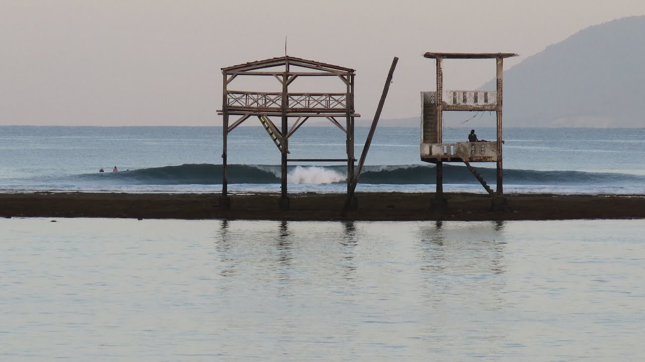IT'S DAY TO SURFING LAKEY PEAK - SUMBAWA 22 MAR 2024