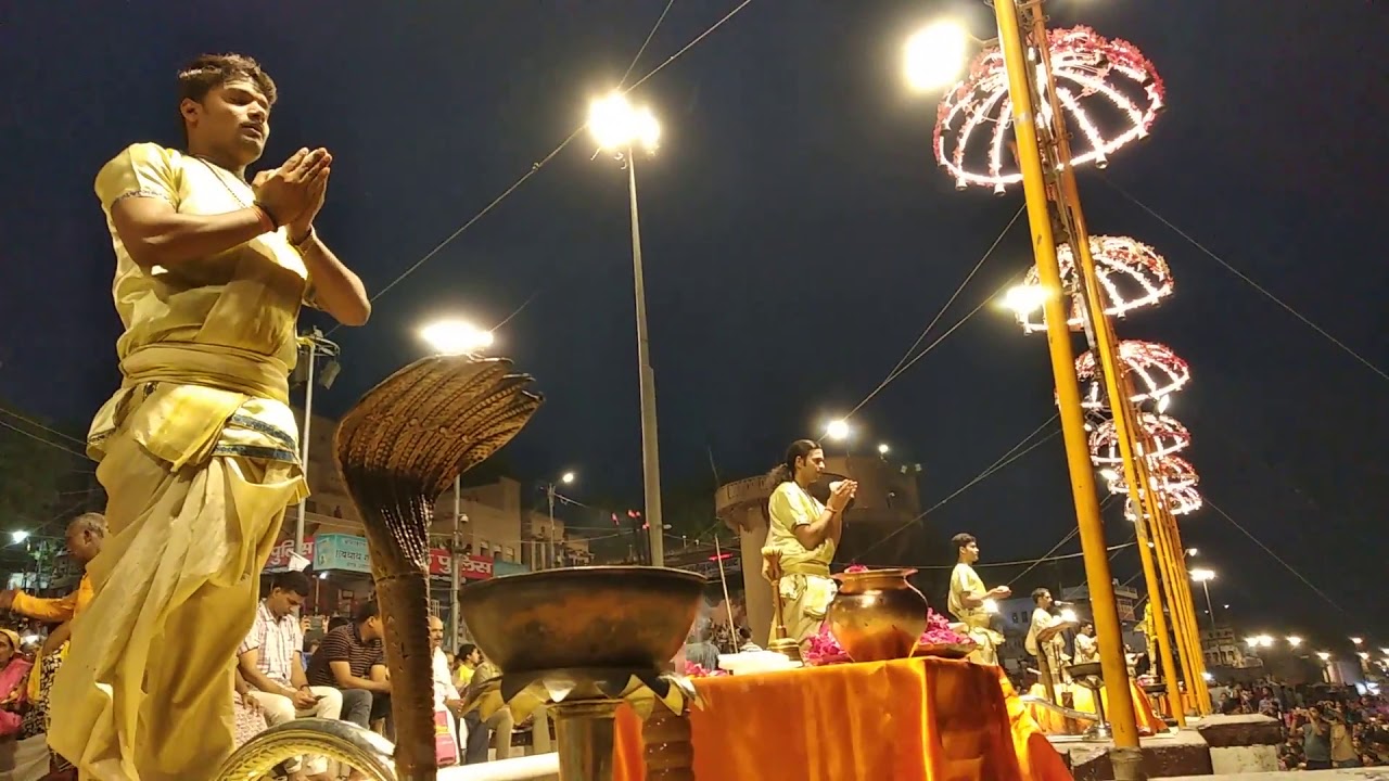गंगा आरती दसस्वमेध घाट वाराणसी || ganga aarti dasaswamedh ghat varanasi @TechLearnGeography