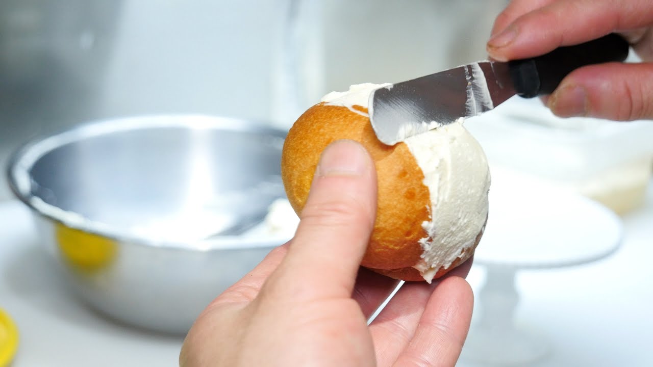 レモン風味の手作りマリトッツォが美味しすぎる件。街の隠れ家的パン屋さんのこだわりに迫る！