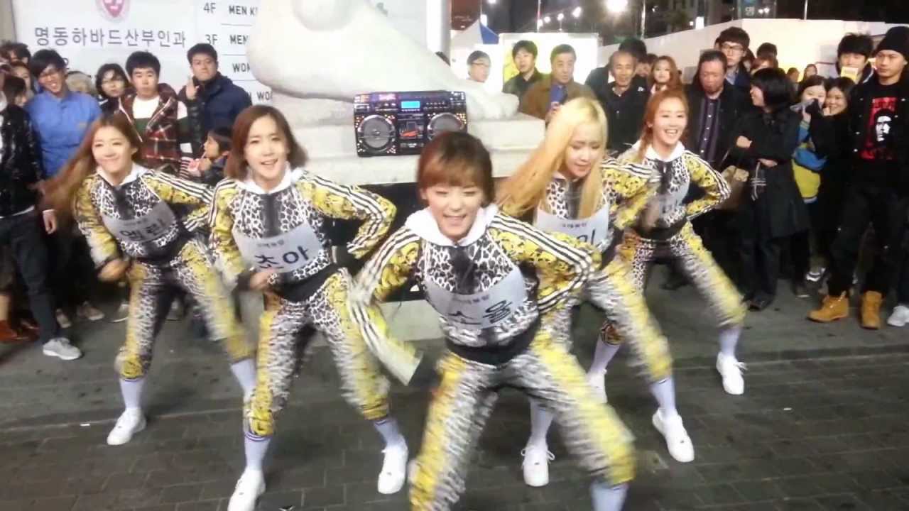 Crayon Pop (크레용팝) Guerrilla live in Myeong-dong