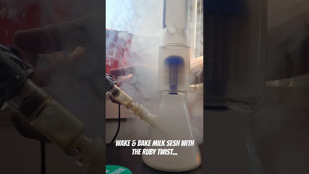 Milky Clouds - Ruby Twist Ball Vape Wake & Bake #420 #ballvape #dryherbvape #vapelife #milkyhits