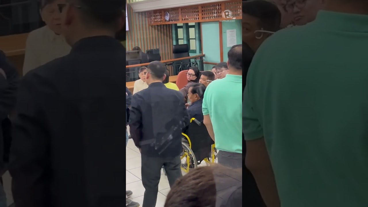 Ex-DPWH chief Manuel Bonoan arrives in Sandiganbayan in wheelchair