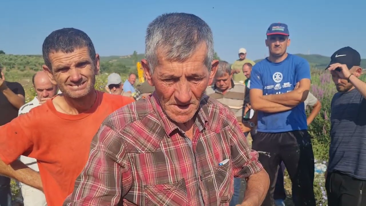 Lushnja dhe Divjaka zbrazin plehrat në Grabjan, banorët në protestë, bllokojnë makineritë
