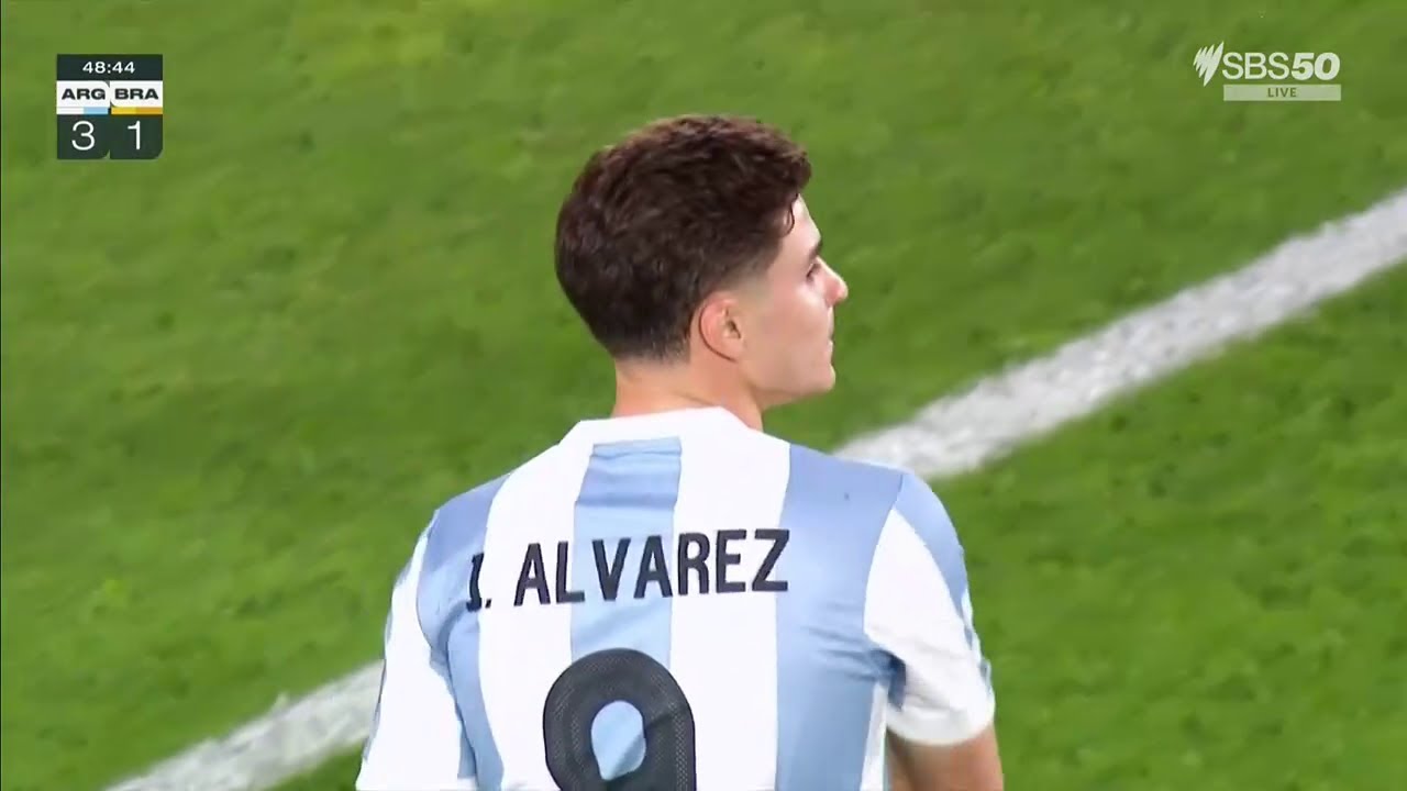 julián alvarez against brazil 26/3/25