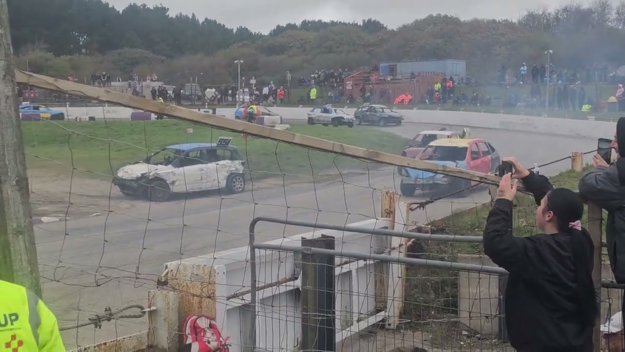 26-10-25 #862 Darryl Dippy Cock in rookie bangers at St Day United Downs 