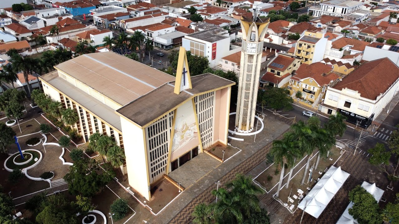 Cidade de Bariri SP vista aérea.