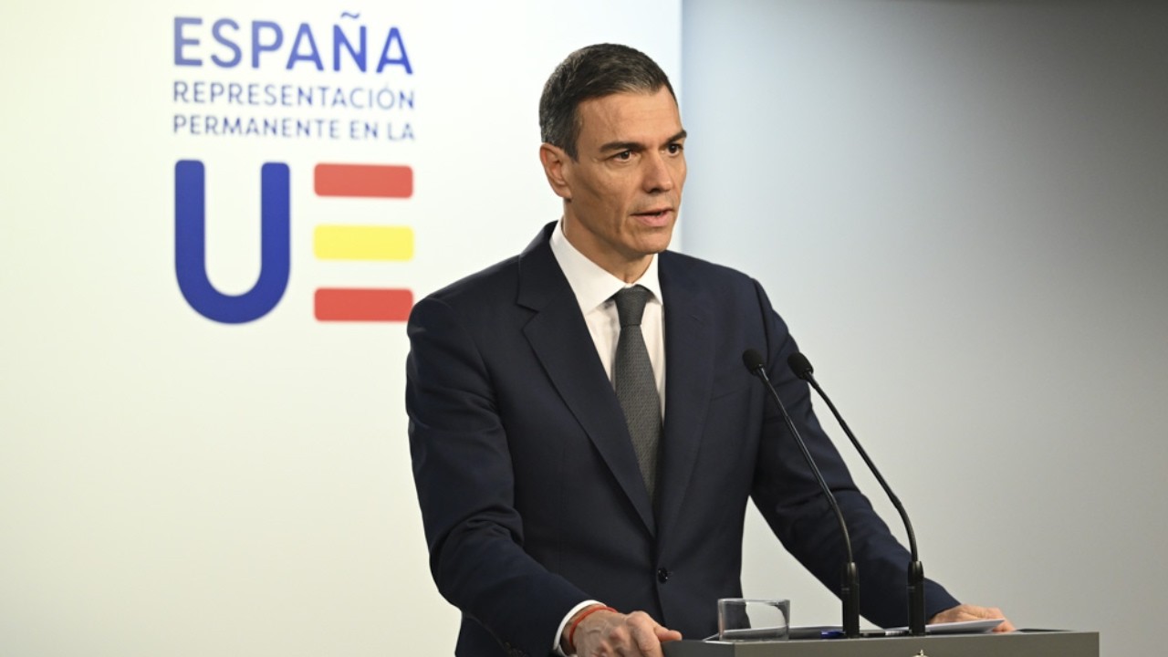 Pedro Sánchez comparece tras el Consejo de Ministros para explicar el plan anticrisis