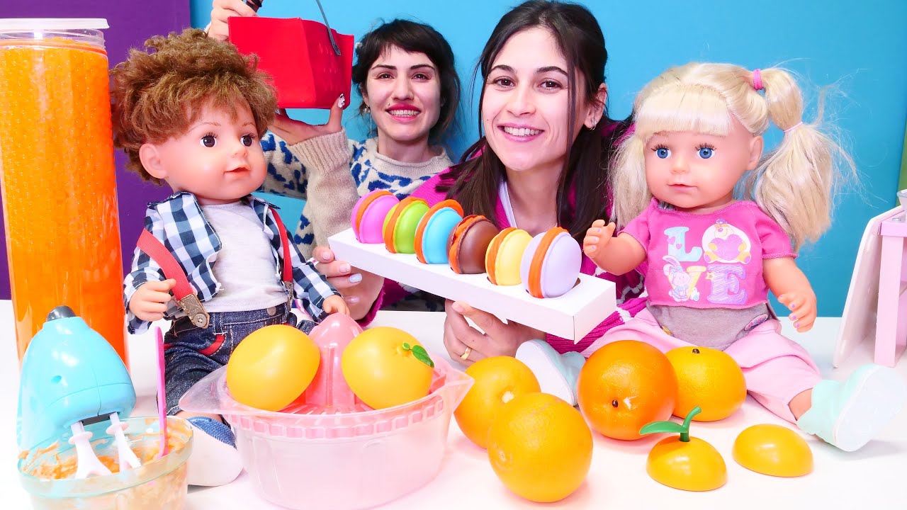 Yemek yapma oyunları! Bakın, Ayşe ve Ümit Oyuncak bebeklerle portakaldan neler yaptı?