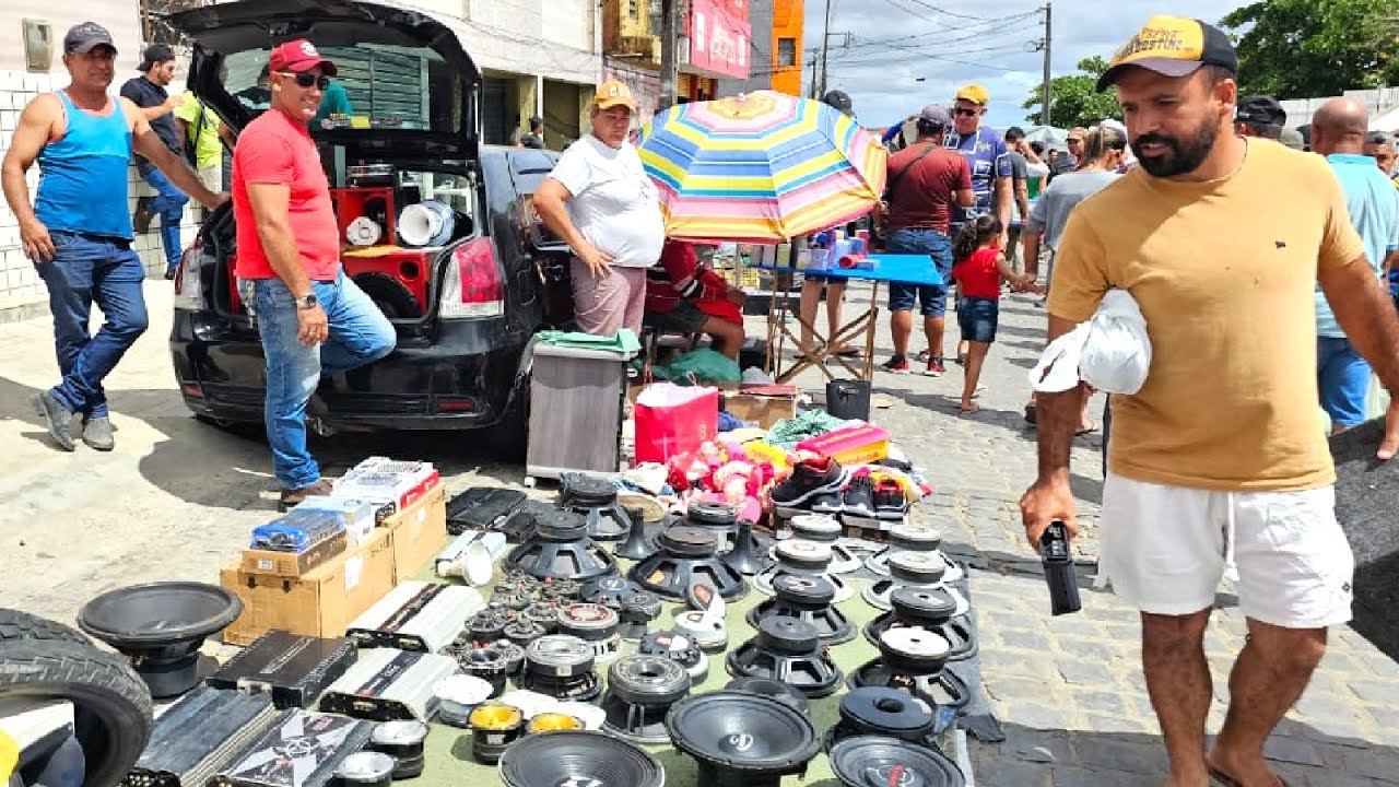 FEIRA DO ROLO COM MUITAS RELÍQUEAS NA SUÍÇA PERNAMBUCANA