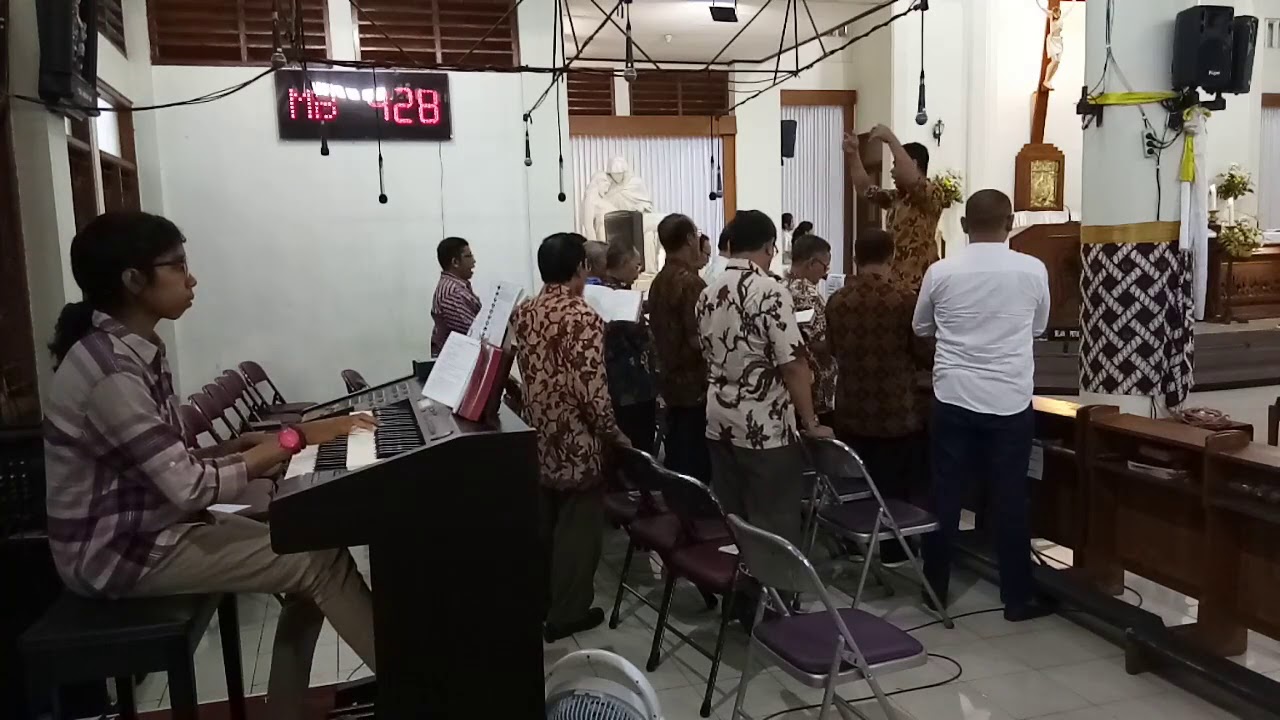 Madah Paskah - Komunitas Bapak-bapak Paroki Babarsari (MB 428 - 06/05/2018)