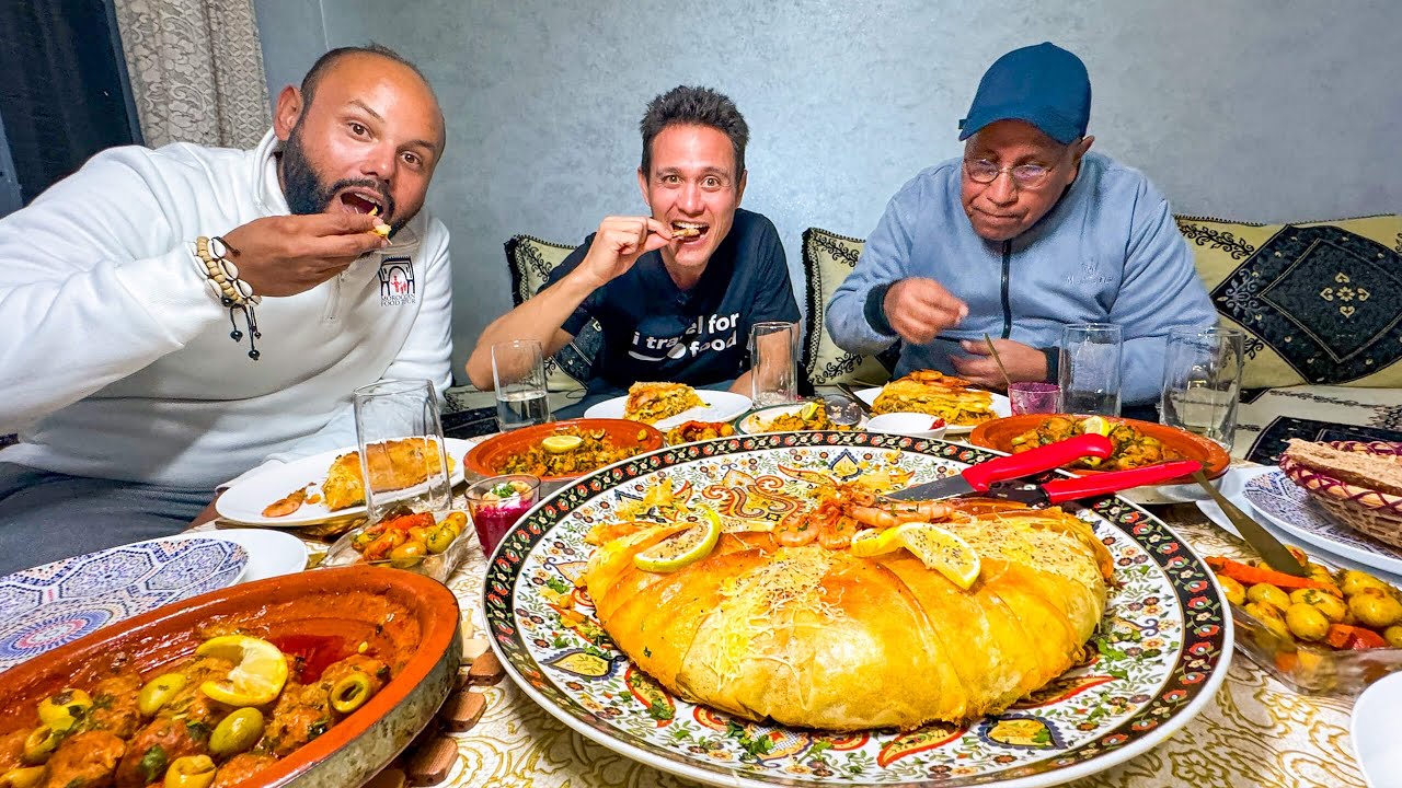 Moroccan Food Tour in Essaouira!! 🇲🇦 Oysters + Giant Bastilla in Morocco!