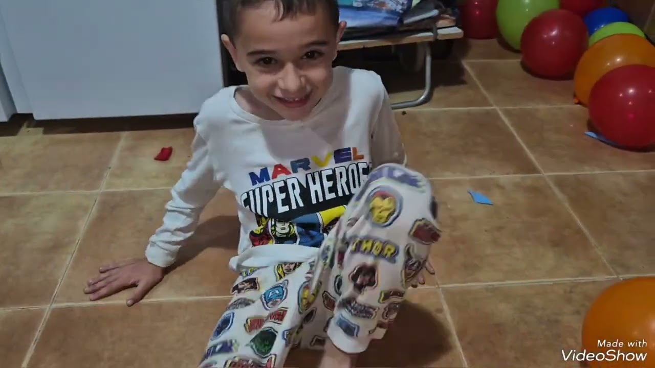 Explotando globos con el culo