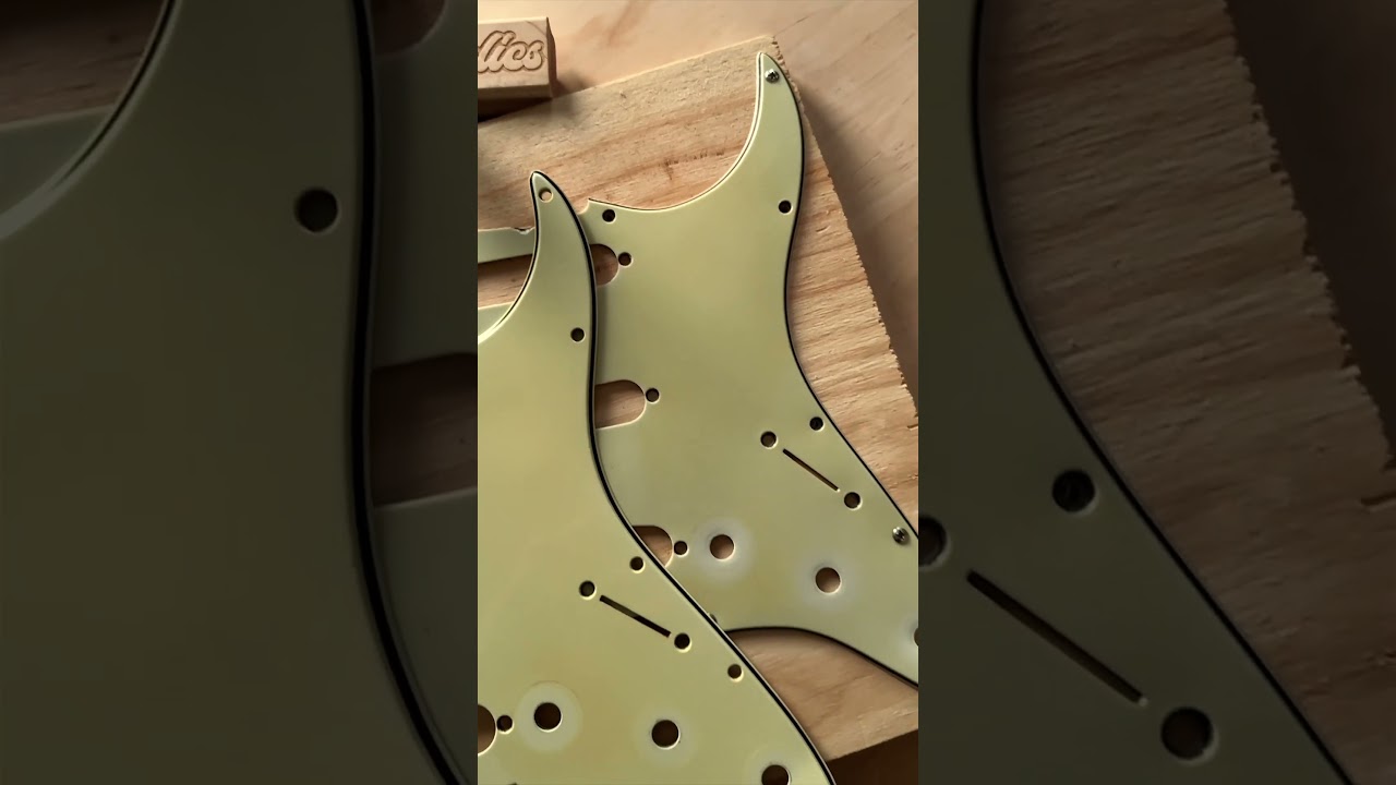 Pre-CBS 1964 Stratocaster Pickguard Clone with Original Side by Side #vintageguitar #stratocaster
