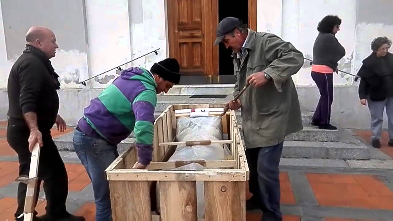 Arrivo della Madonna alla grotta