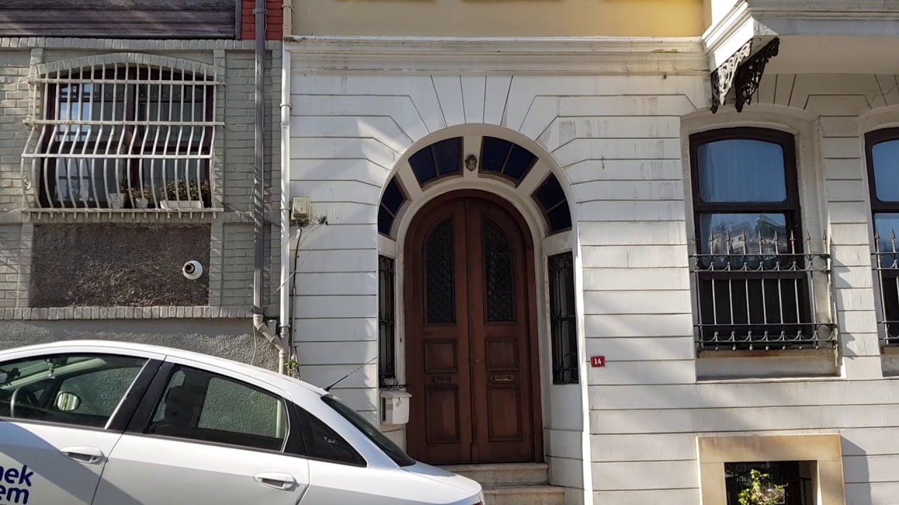 Kuzguncuk'ta No:309 dizisinin çekildiği eve gittik