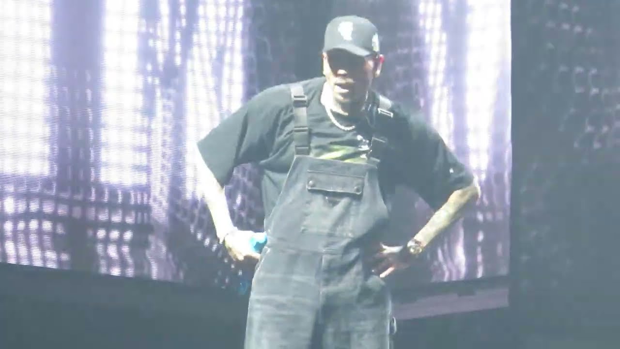 Chris Brown - LOYAL - London