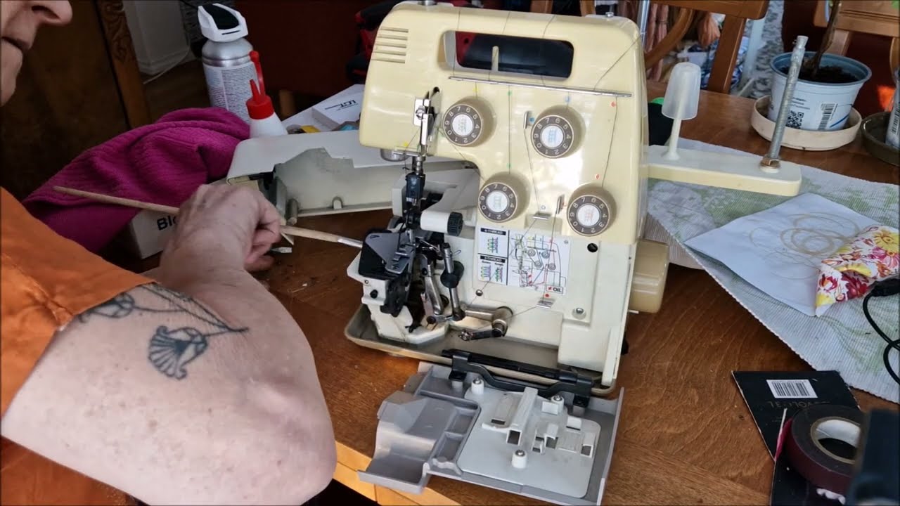 Bernette MO 234 saumurin öljyäminen ja pikahuolto Overlock Serger