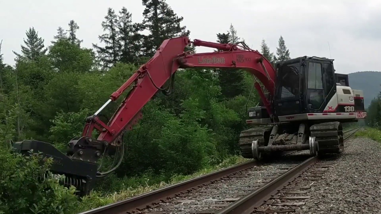 Railroad maintenance - Excavator mulchers - Link-Belt 130 and DENIS CIMAF DAH-125D