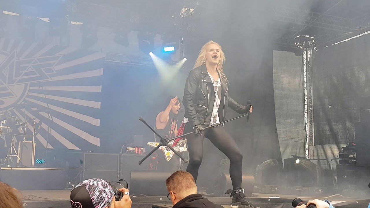 reckless love  - So Happy I Could Die  Live Rockfest 2018 Hyvinkää Finland