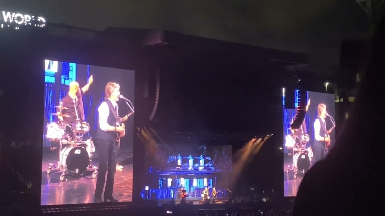 DANCE TONIGHT - PAUL MCCARTNEY (LIVE AT CAMPING WORLD STADIUM)