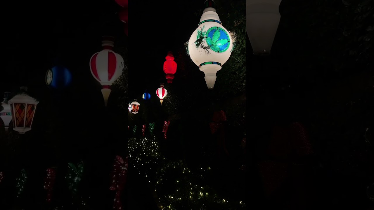 ロサンゼルス豪邸の派手すぎるクリスマス🎄