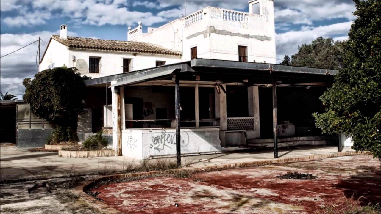 VILLA ADELINA 1994