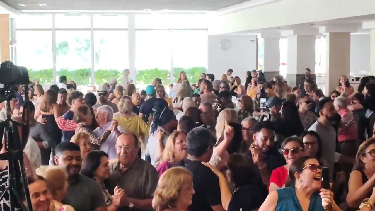 Sala de reboco forró que se garante ao vivo no pé de serra direto do círculo militar em Fortaleza 