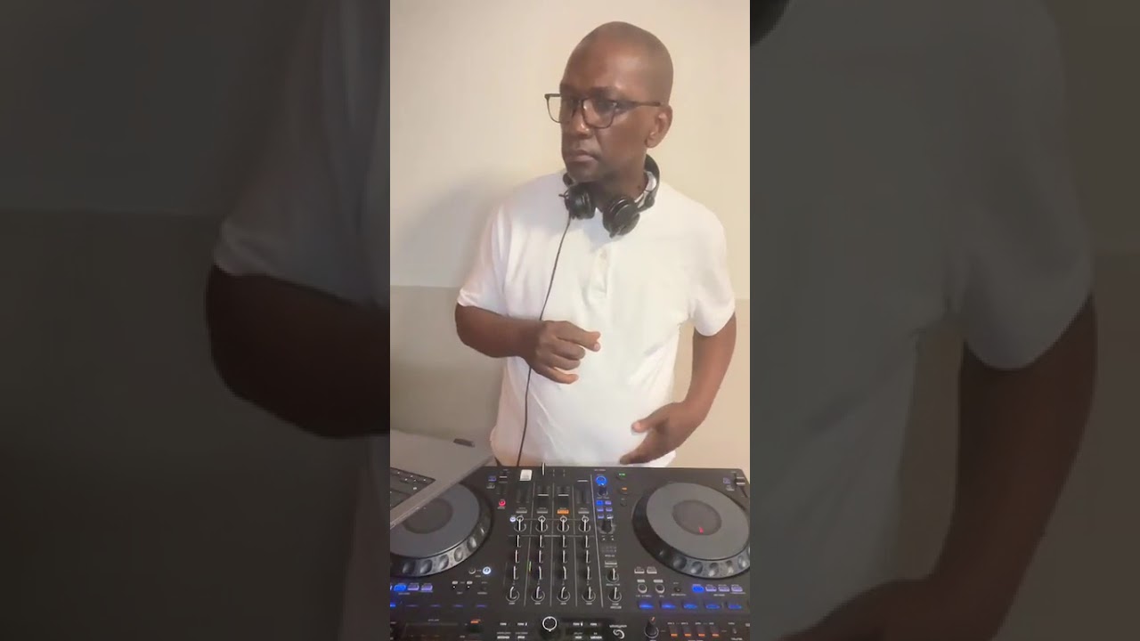 Relaxe ao sábado com Dj Vadinho 18 10 25