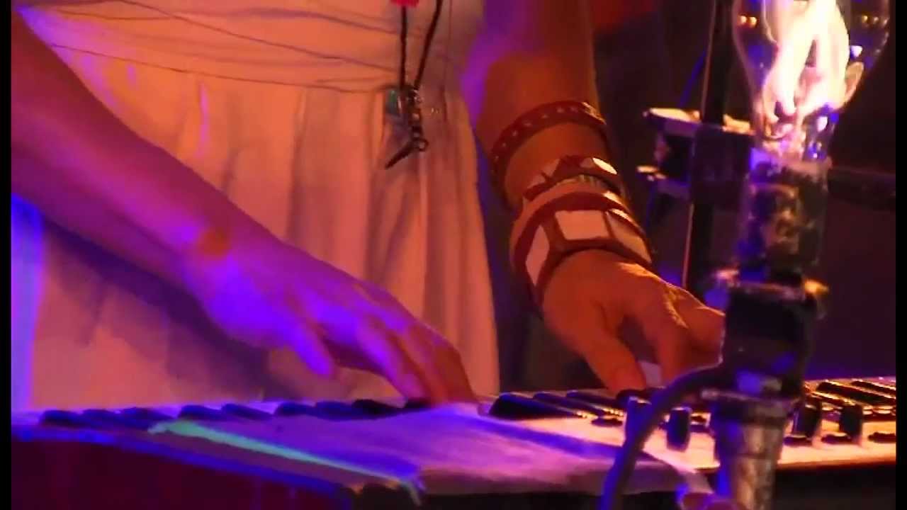 Blonde Redhead  -  Messenger