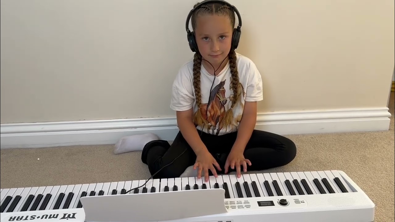 MUSTAR 88 Key Piano Keyboard with Lighted Up Keys, Foldable Electric Piano Keyboard