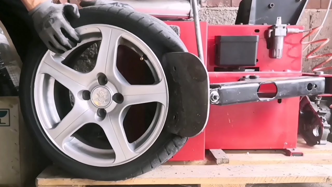 Sostituzione pneumatici con spalla bassa ~ Replacing low profile tyres