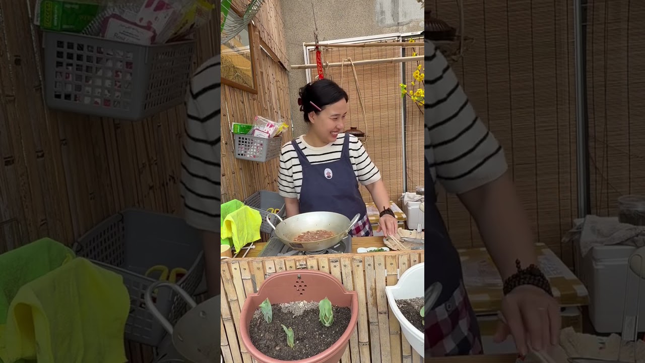 Nay e nấu hủ tíu chay cho ba mẹ ckăn thử xem sao nha